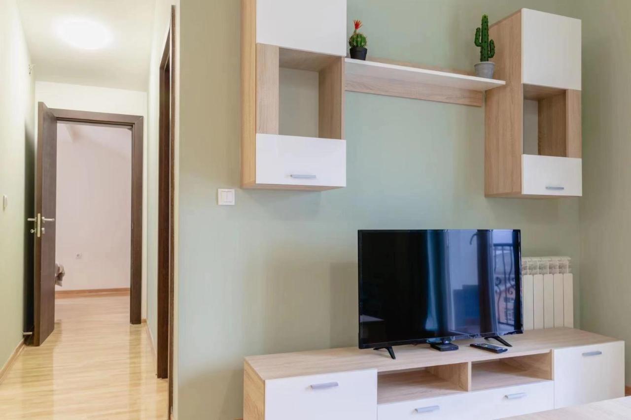 Airmi Hotel Surcin Bagian luar foto